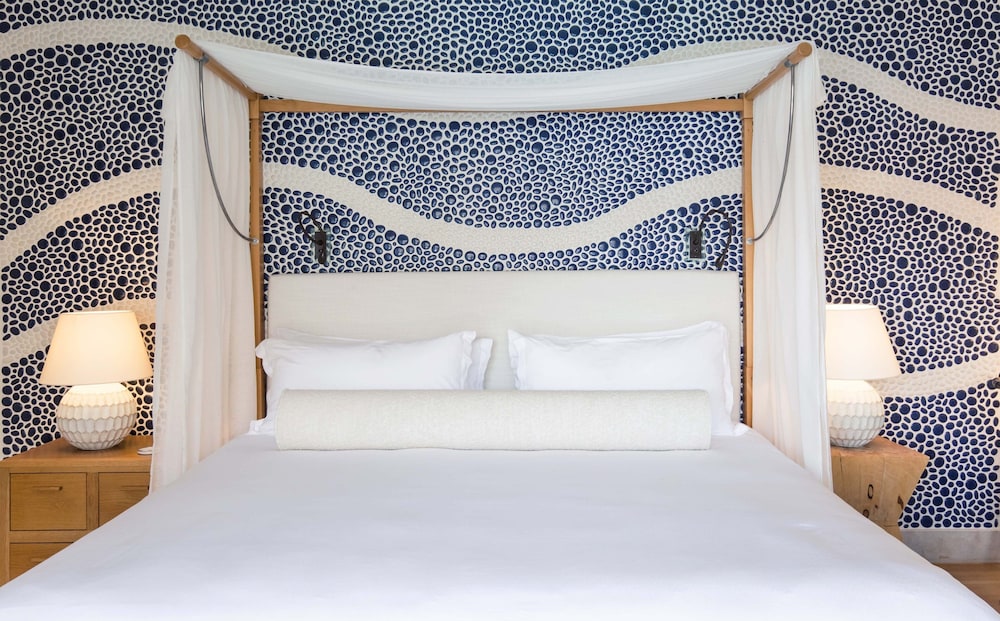 Phāea Blue - Small Luxury Hotels of the World — Hotel rooms in Elounda