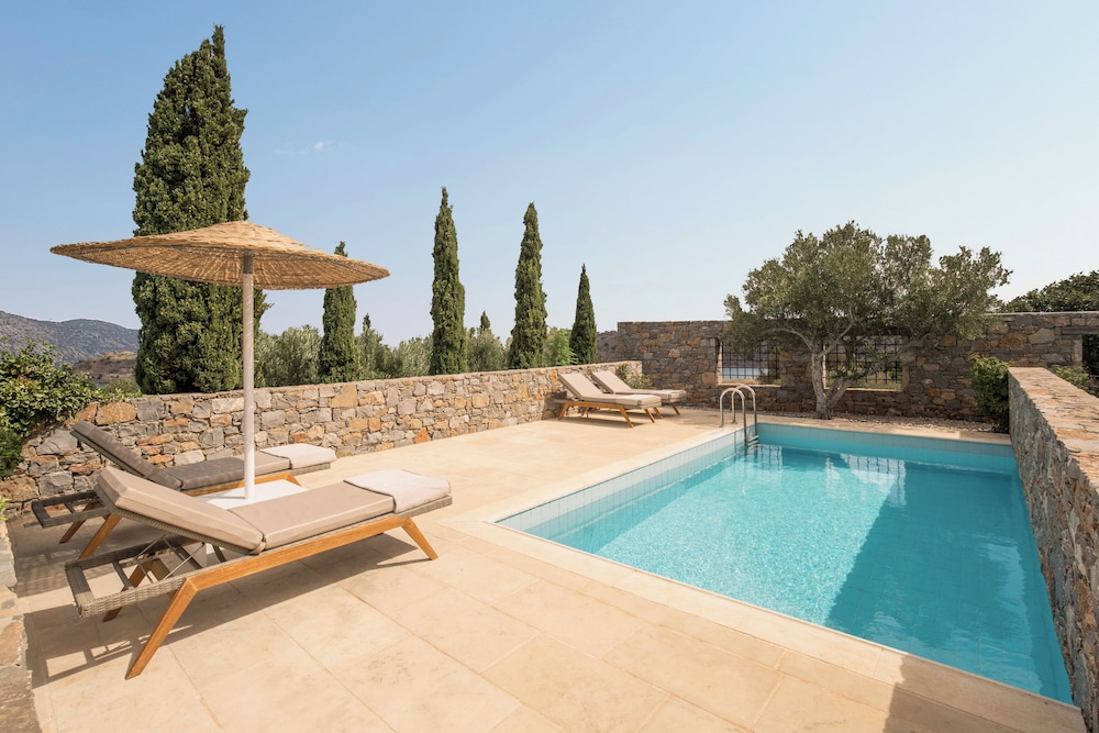 Phāea Blue - Small Luxury Hotels of the World — Swimming pool in Elounda