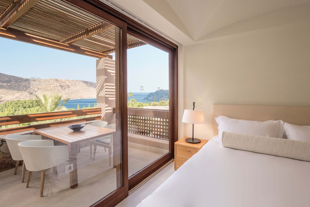 Phāea Blue - Small Luxury Hotels of the World — Hotel rooms in Elounda