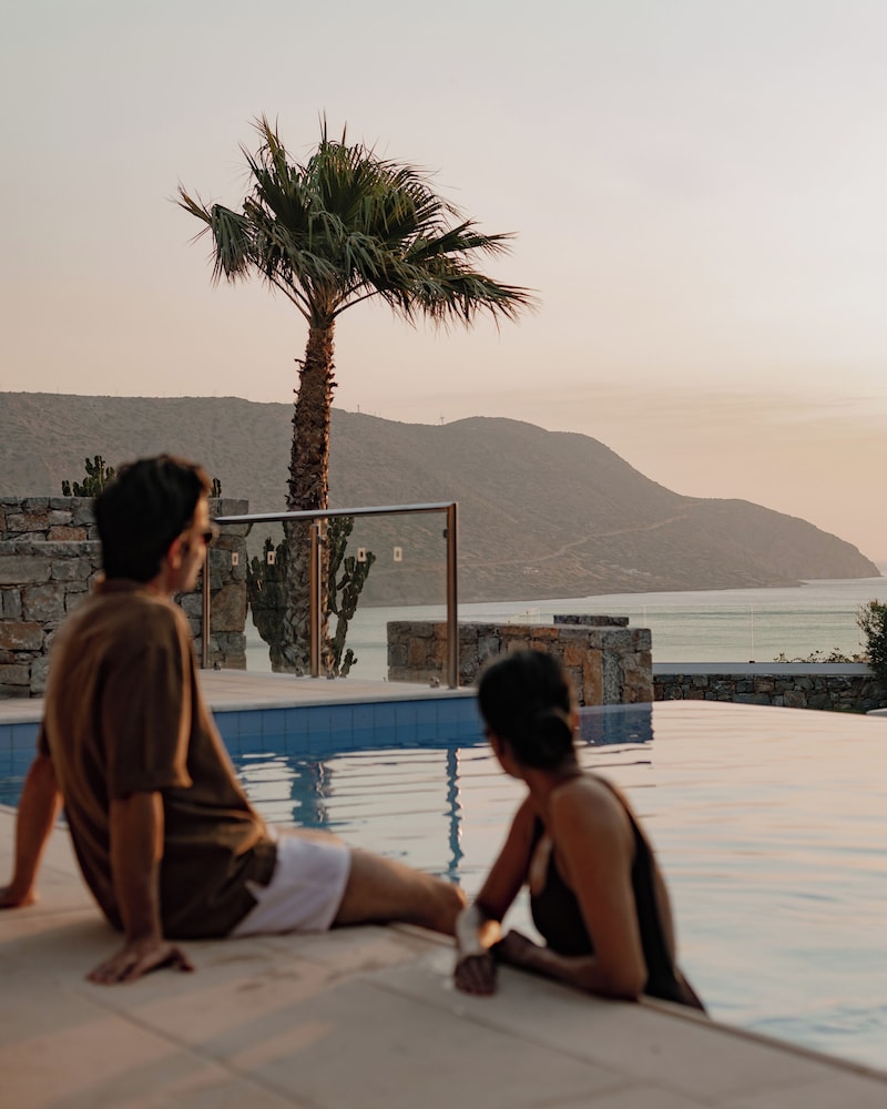 Phāea Blue - Small Luxury Hotels of the World — Swimming pool in Elounda