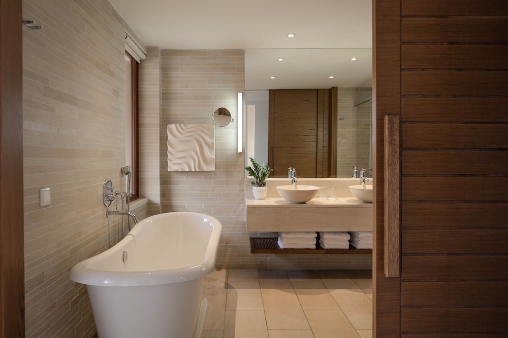 Phāea Blue - Small Luxury Hotels of the World — Hotel rooms in Elounda