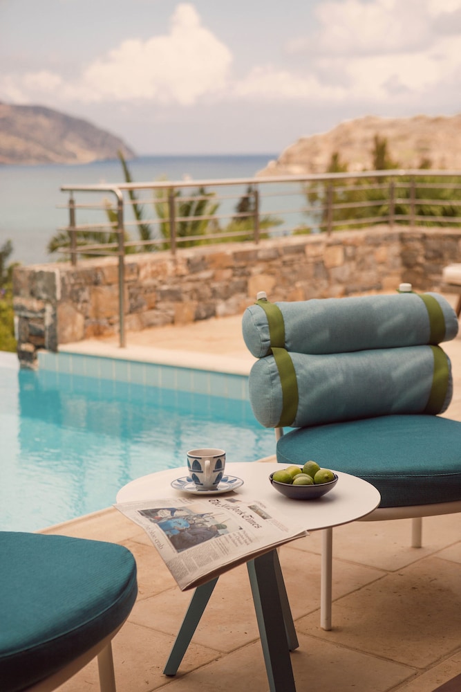Phāea Blue - Small Luxury Hotels of the World — Swimming pool in Elounda