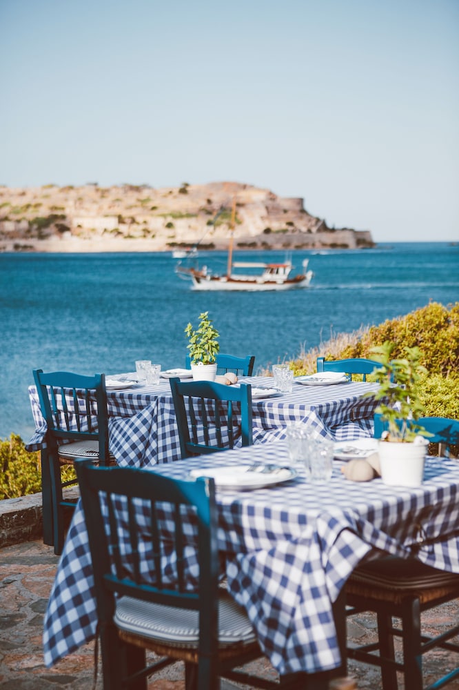 Phāea Blue - Small Luxury Hotels of the World — Restaurant & bars in Elounda