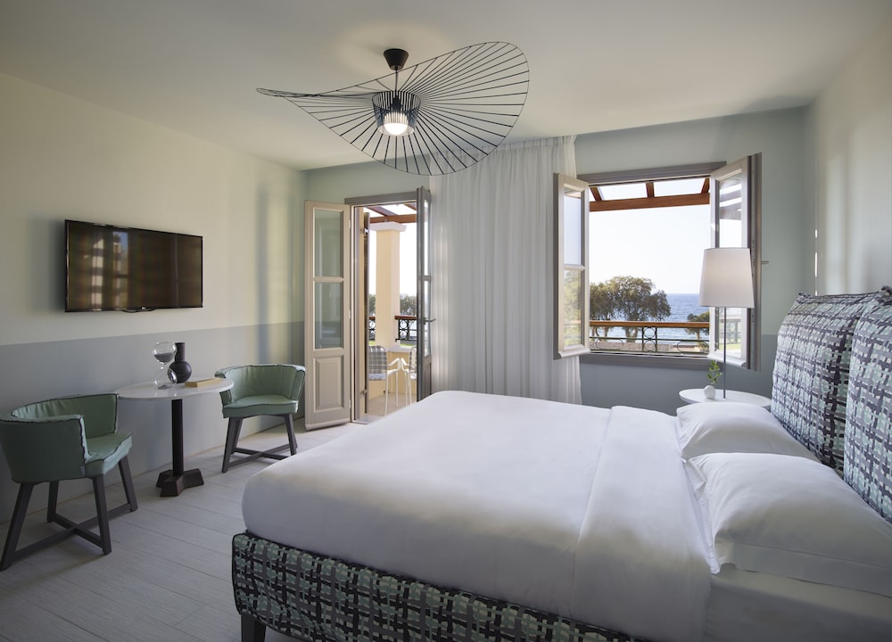 Kalimera Kriti Hotel & Village Resort — Hotel rooms in Sissi