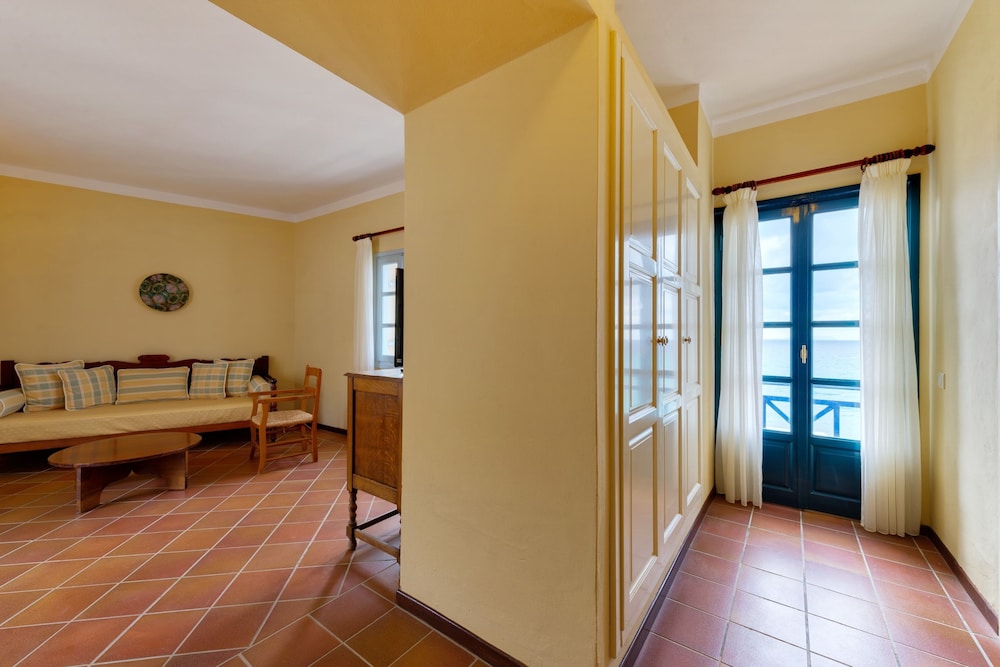 Kalimera Kriti Hotel & Village Resort — Hotel rooms in Sissi