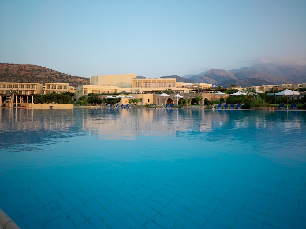 Kalimera Kriti Hotel & Village Resort — Swimming pool in Sissi