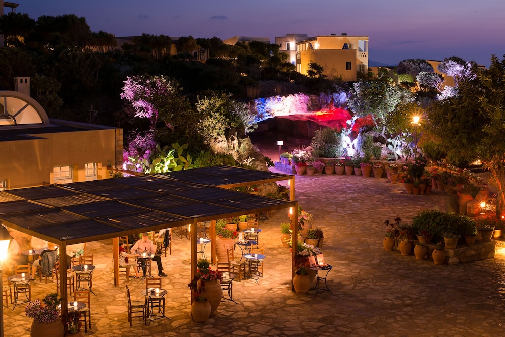 Kalimera Kriti Hotel & Village Resort — Restaurant & bars in Sissi