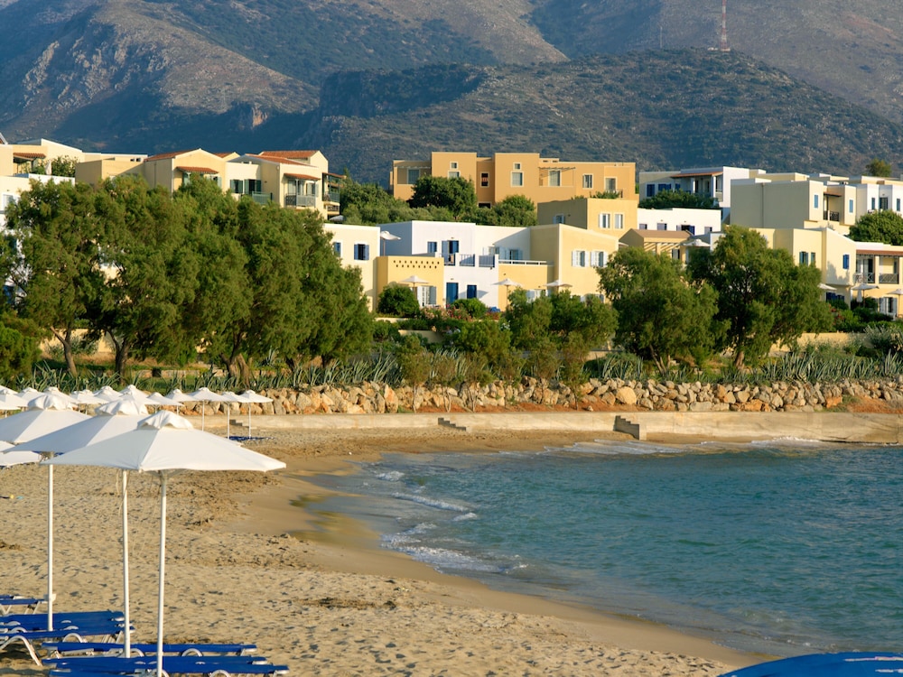 Kalimera Kriti Hotel & Village Resort — Beach in Sissi