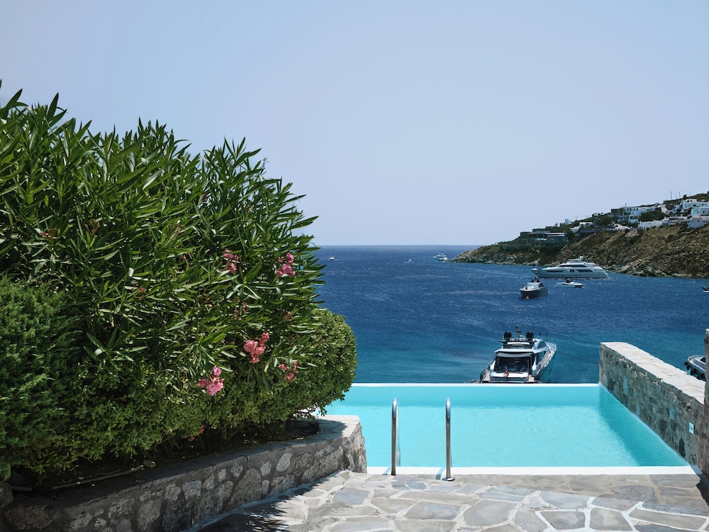 Mykonos Blu, A Resort to Live — Swimming pool in Plati Gialos, South Aegean