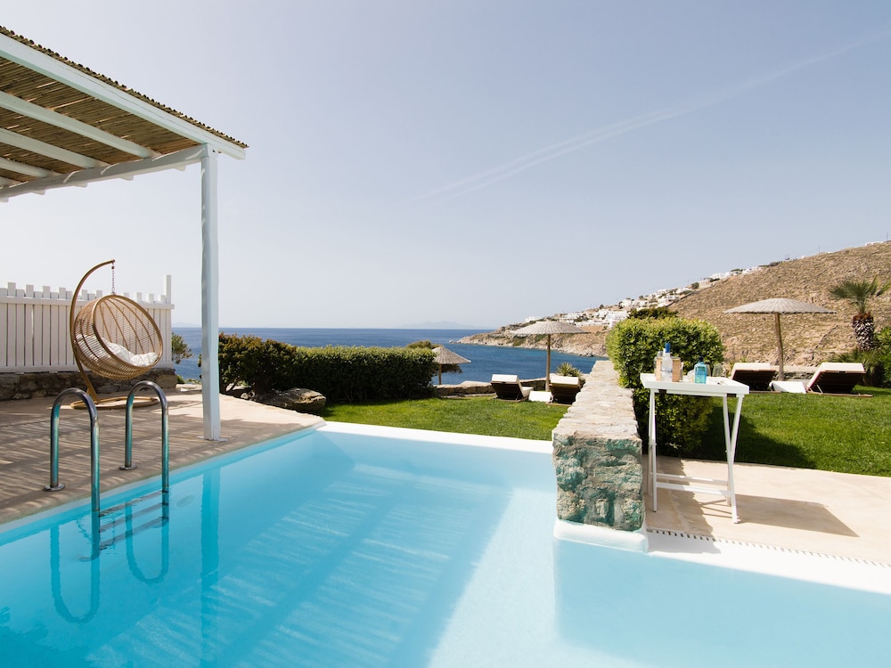 Mykonos Blu, A Resort to Live — Swimming pool in Plati Gialos, South Aegean