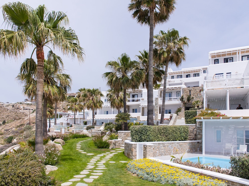 Mykonos Blu, A Resort to Live — Hotel building in Plati Gialos, South Aegean