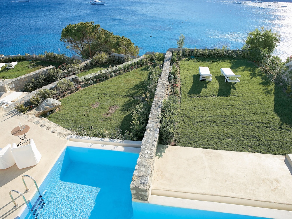 Mykonos Blu, A Resort to Live — Swimming pool in Plati Gialos, South Aegean