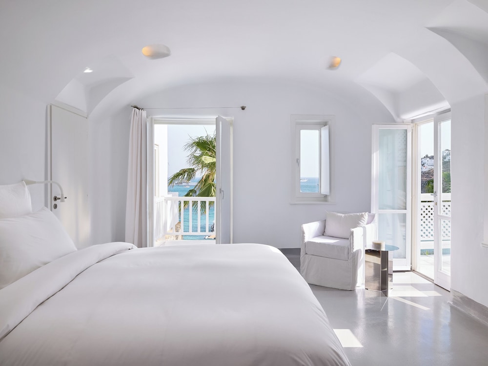 Mykonos Blu, A Resort to Live — Hotel rooms in Plati Gialos, South Aegean