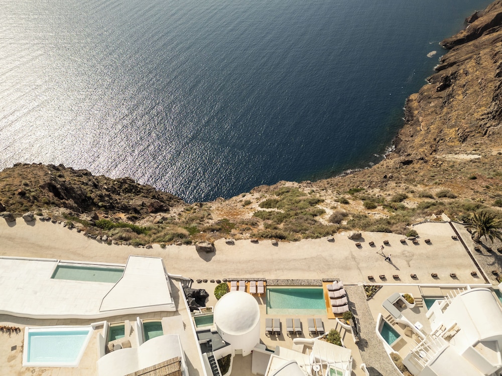 Rocabella Santorini Hotel & SPA — Hotel building in Imerovigli, South Aegean