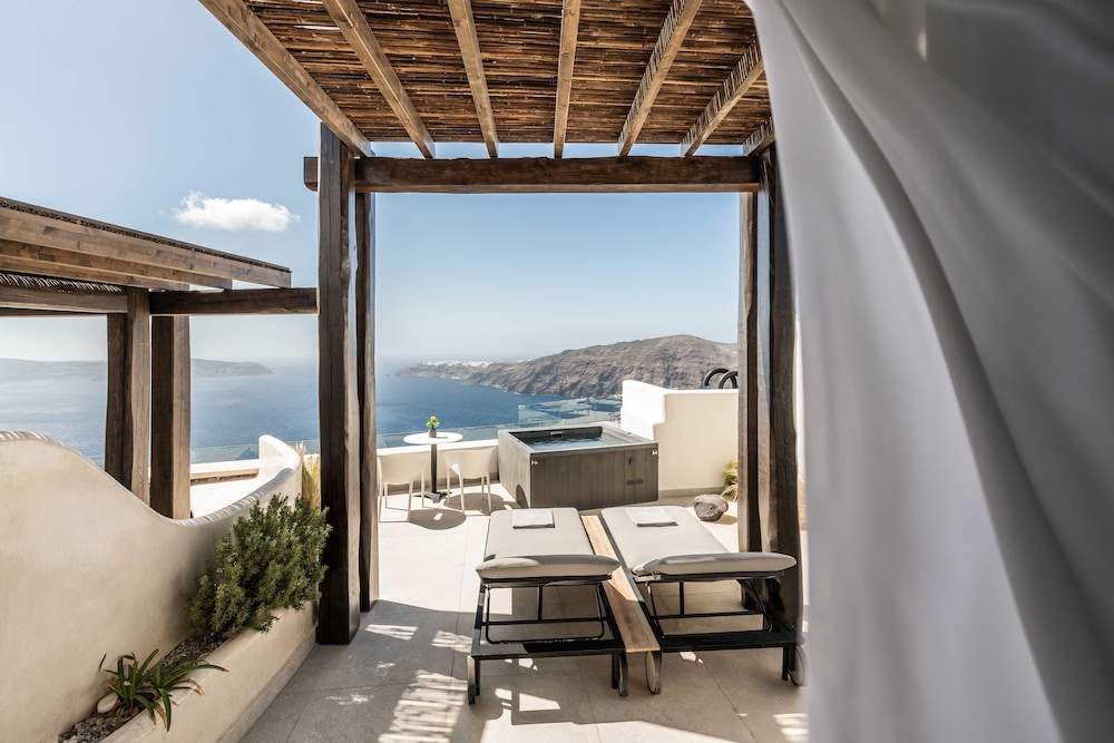Rocabella Santorini Hotel & SPA — Hotel rooms in Imerovigli, South Aegean