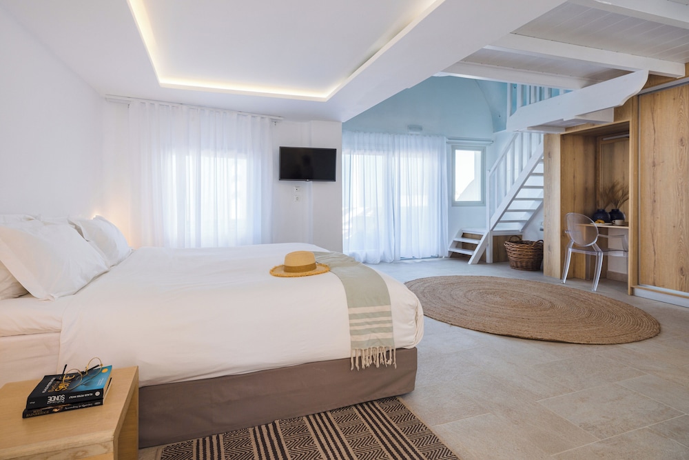 Rocabella Santorini Hotel & SPA — Hotel rooms in Imerovigli, South Aegean
