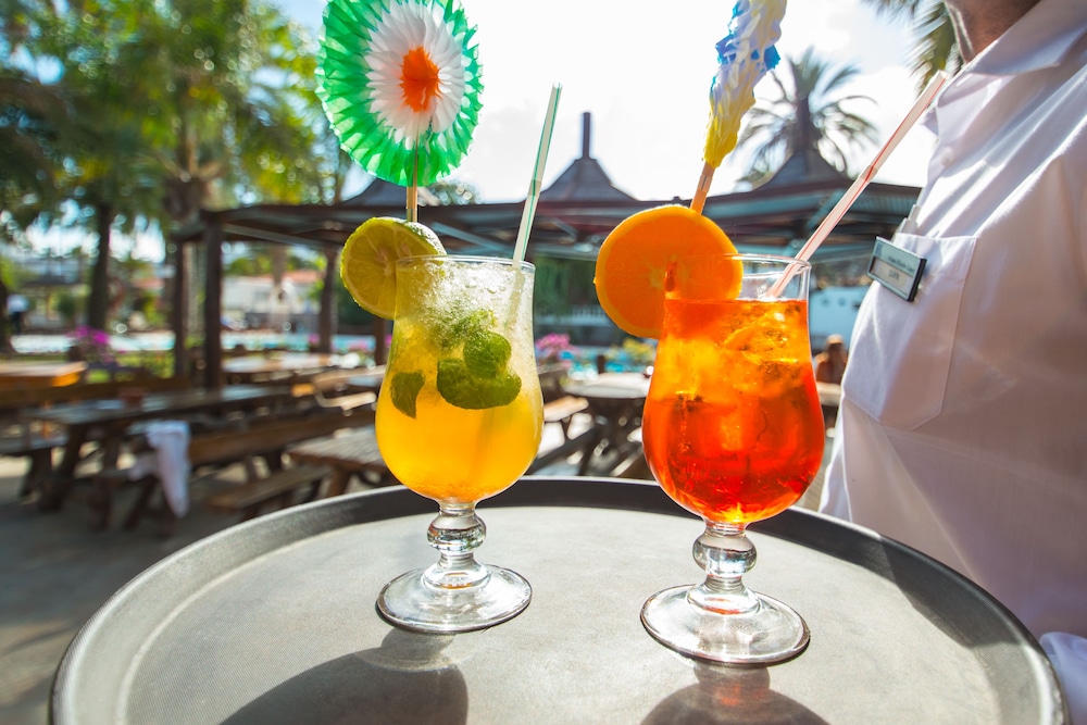 HL Miraflor Suites — Restaurant & bars in Playa del Ingles, Canary Islands