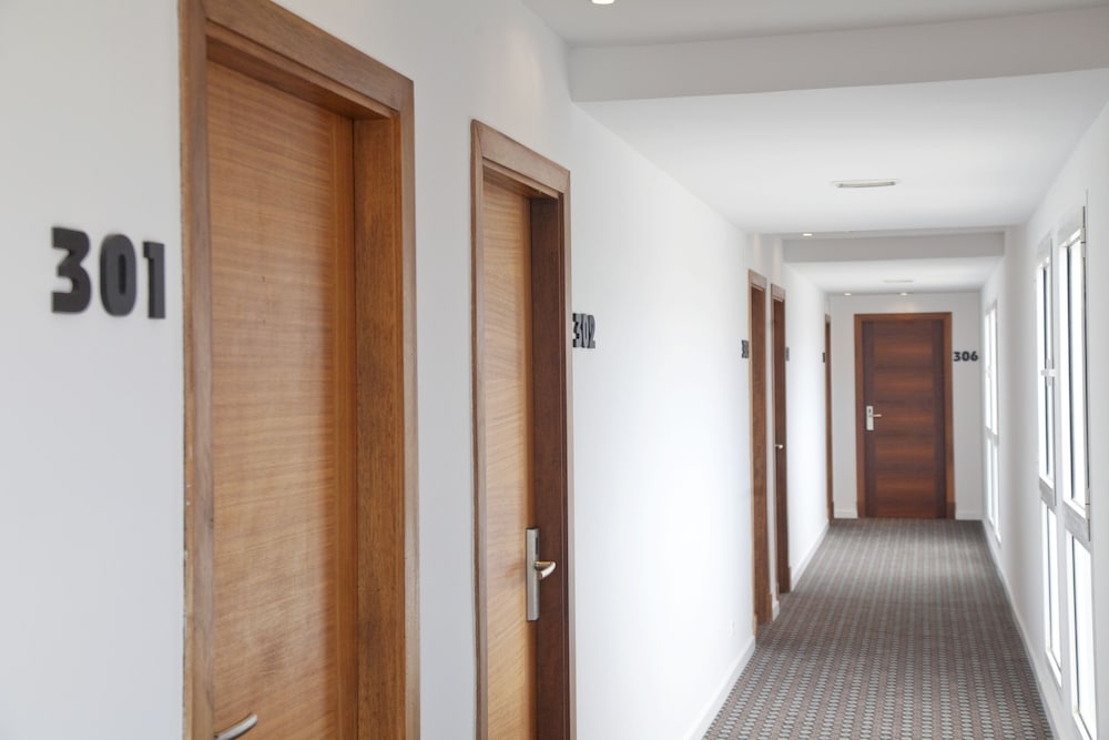 HM Tropical Hotel — Hotel building in Playa de Palma, Balearic Islands