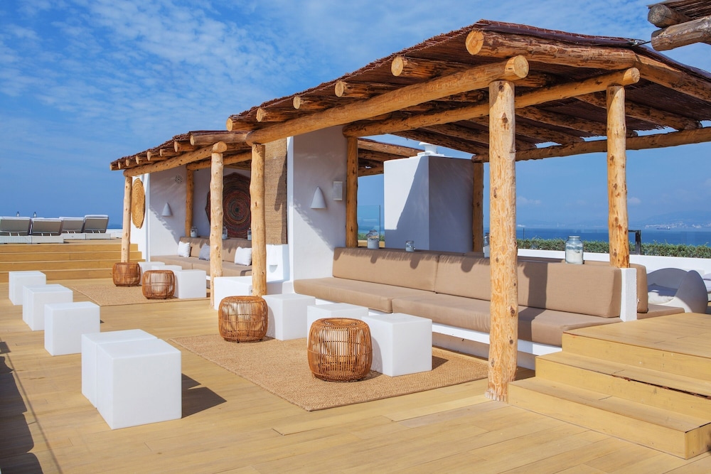 HM Tropical Hotel — Restaurant & bars in Playa de Palma, Balearic Islands
