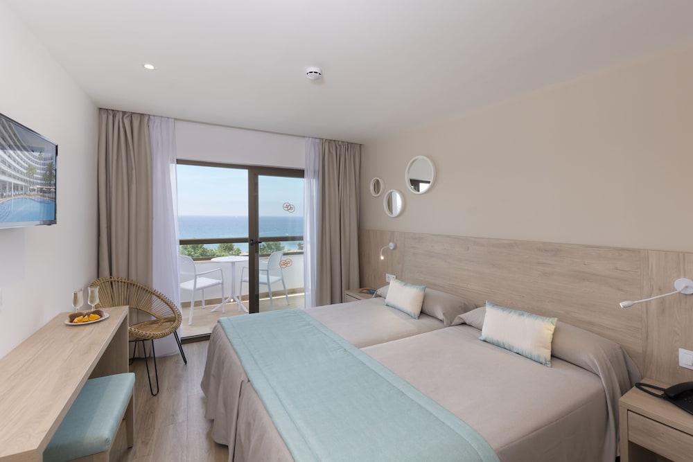 Hotel HSM Linda Playa — Hotel rooms in Peguera, Balearic Islands