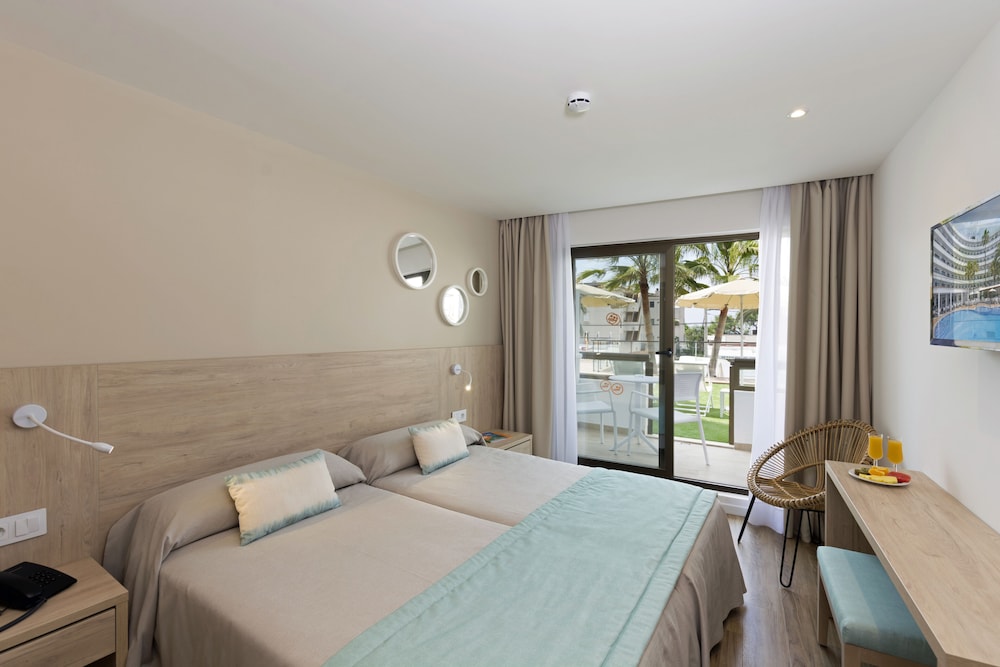 Hotel HSM Linda Playa — Hotel rooms in Peguera, Balearic Islands
