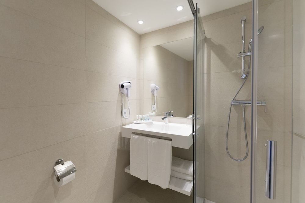 Hotel HSM Linda Playa — Hotel rooms in Peguera, Balearic Islands