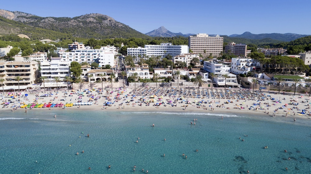 Hotel HSM Linda Playa — Beach in Peguera, Balearic Islands