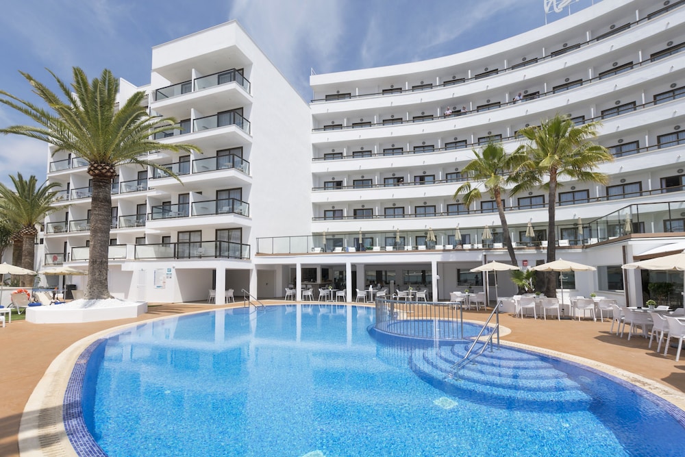 Hotel HSM Linda Playa — Swimming pool in Peguera, Balearic Islands