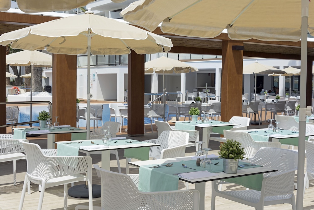Hotel HSM Linda Playa — Restaurant & bars in Peguera, Balearic Islands