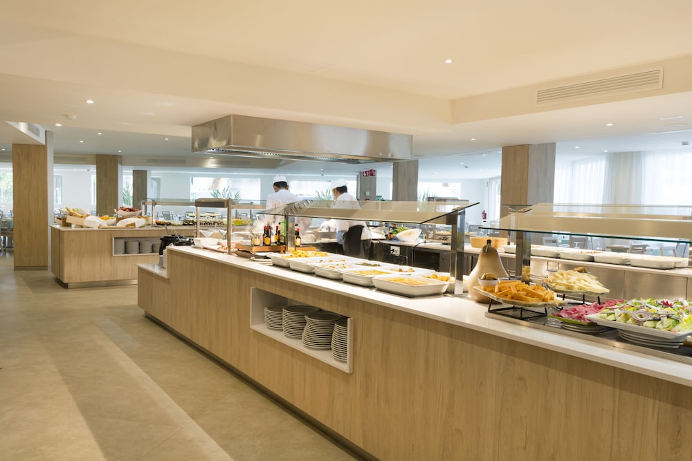 Hotel HSM Linda Playa — Restaurant & bars in Peguera, Balearic Islands