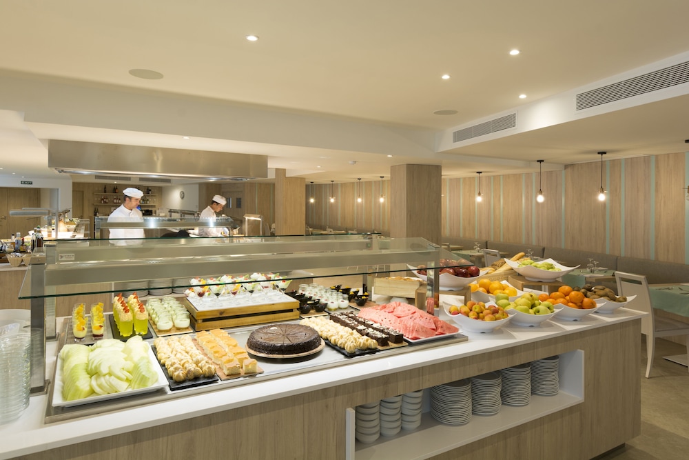 Hotel HSM Linda Playa — Restaurant & bars in Peguera, Balearic Islands