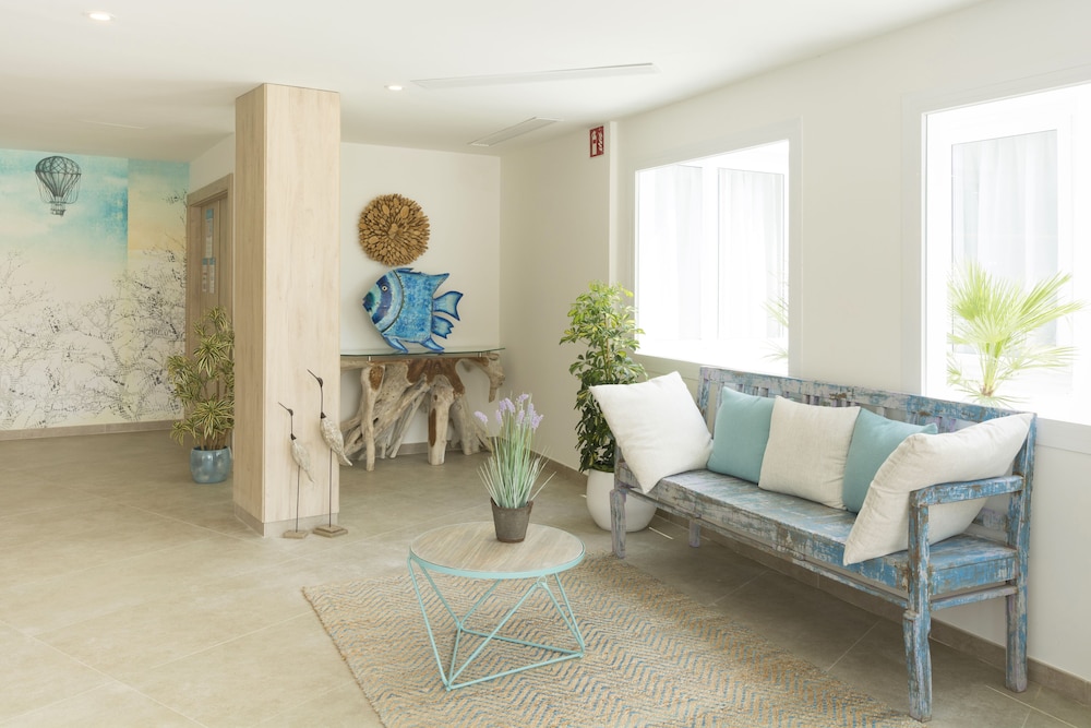 Hotel HSM Linda Playa — Hotel rooms in Peguera, Balearic Islands