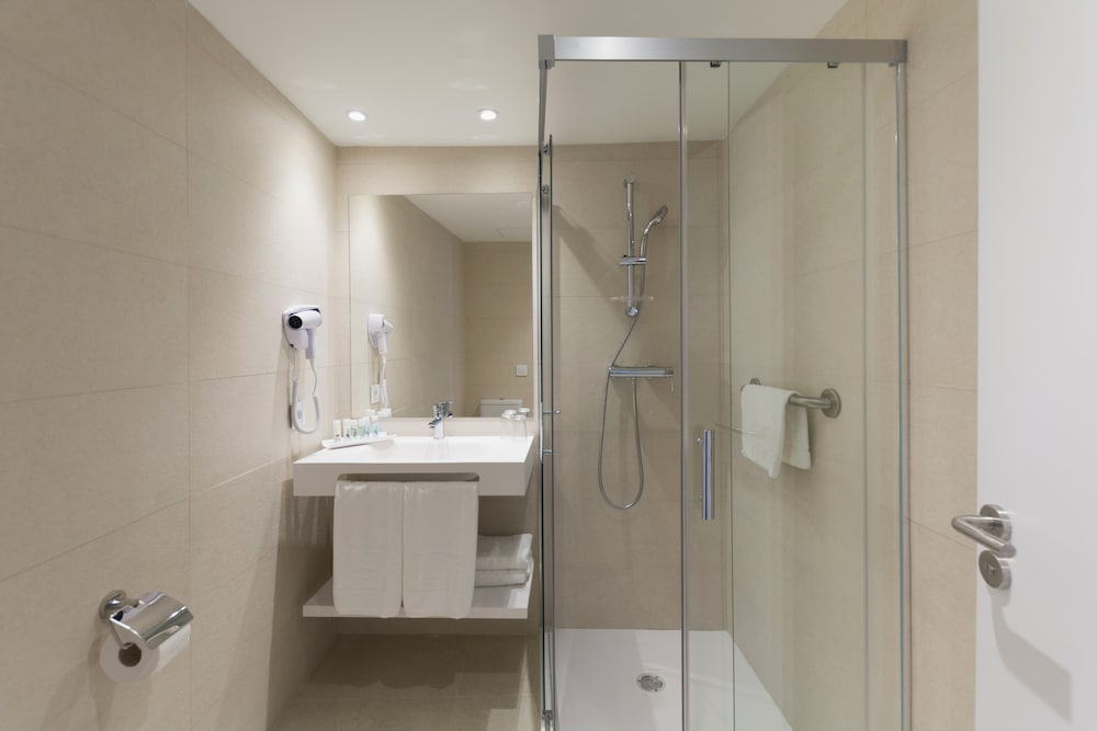 Hotel HSM Linda Playa — Hotel rooms in Peguera, Balearic Islands