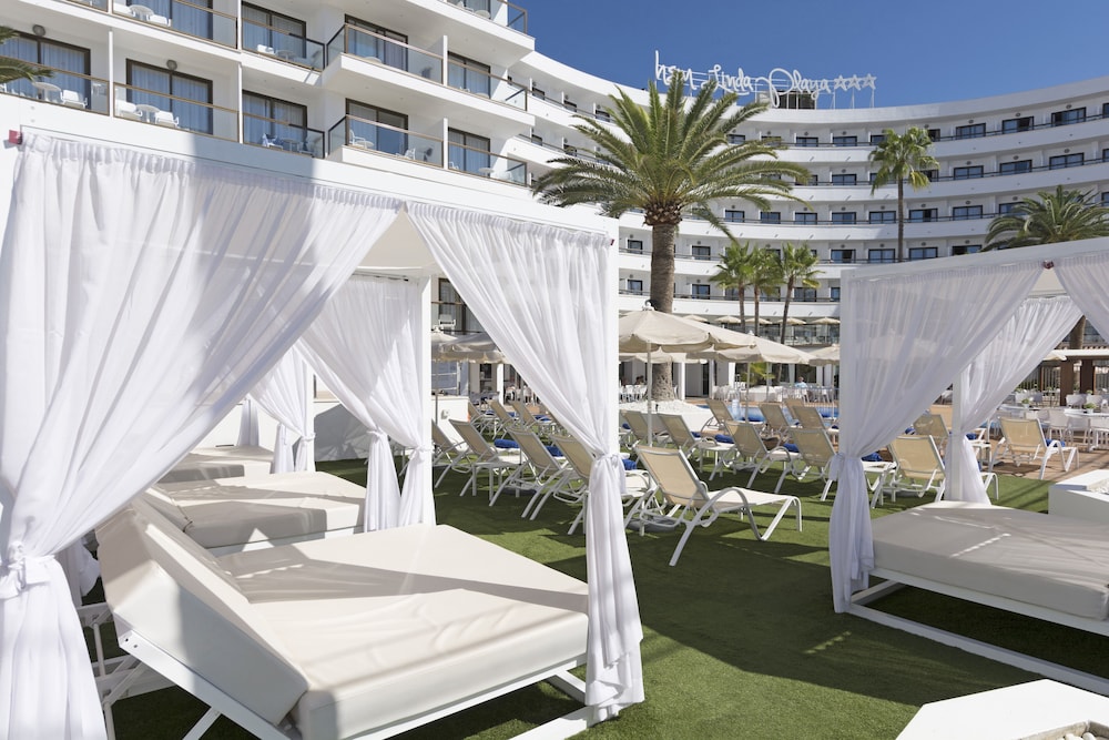 Hotel HSM Linda Playa — Hotel building in Peguera, Balearic Islands