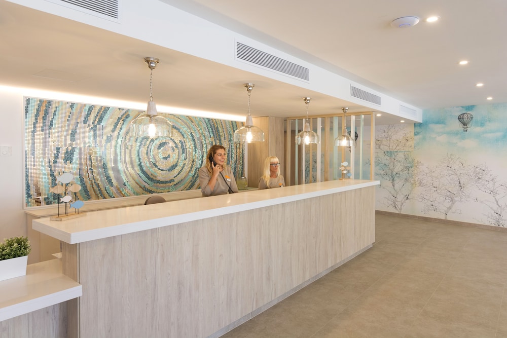 Hotel HSM Linda Playa — Hotel building in Peguera, Balearic Islands