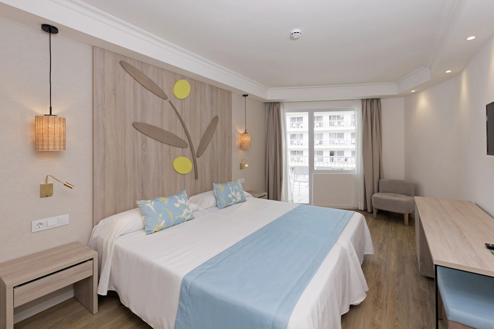 Hotel HSM SOlivera — Hotel rooms in Peguera, Balearic Islands