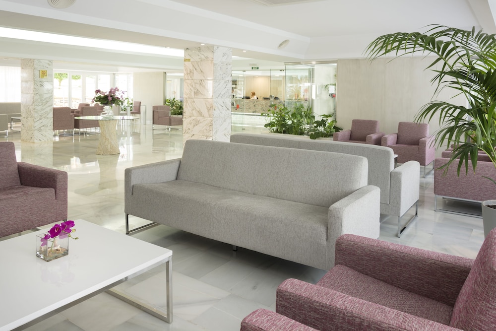 Hotel HSM SOlivera — Hotel building in Peguera, Balearic Islands