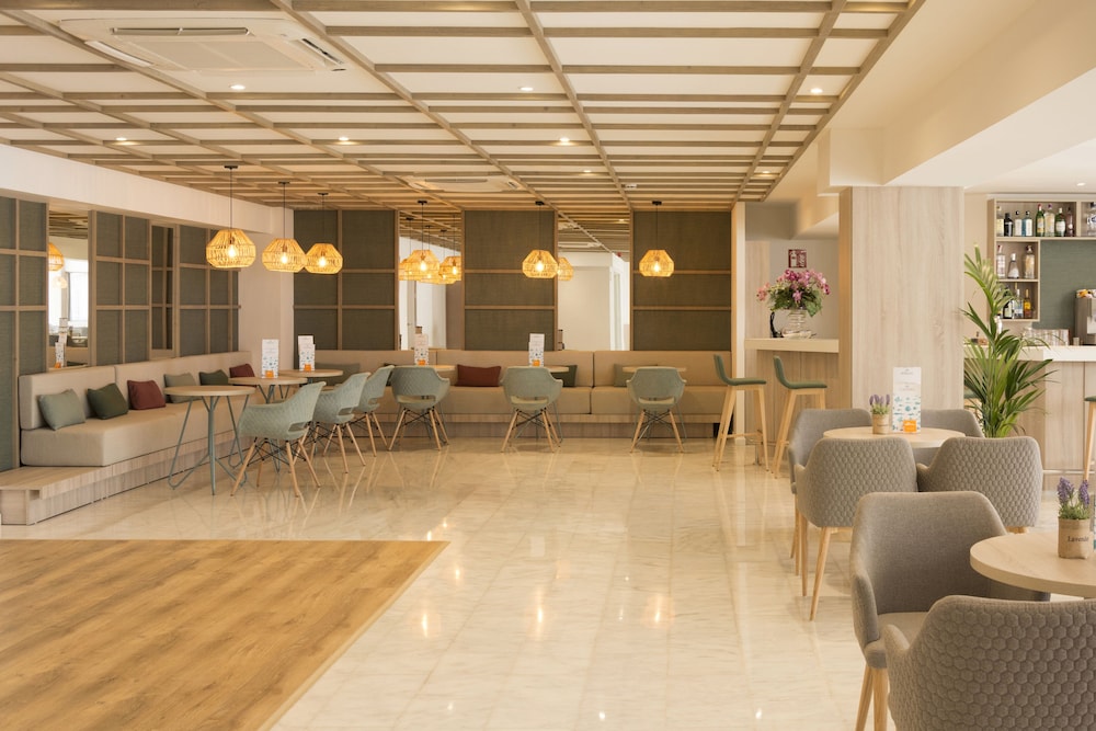 Hotel HSM SOlivera — Restaurant & bars in Peguera, Balearic Islands
