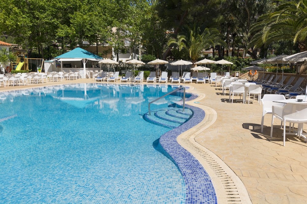 Hotel HSM SOlivera — Swimming pool in Peguera, Balearic Islands