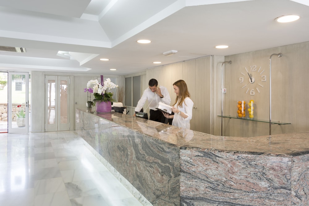 Hotel HSM SOlivera — Hotel building in Peguera, Balearic Islands