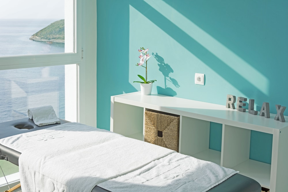 Hotel HSM Sándalo Beach — Hotel rooms in Magaluf, Balearic Islands