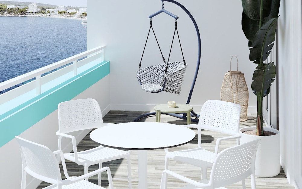 Hotel HSM Sándalo Beach — Beach in Magaluf, Balearic Islands