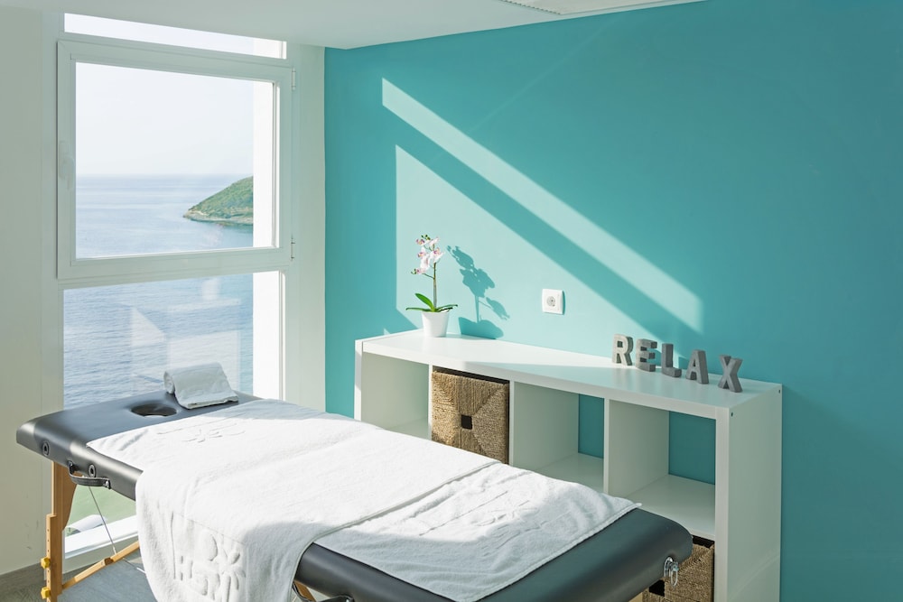 Hotel HSM Sándalo Beach — Hotel rooms in Magaluf, Balearic Islands