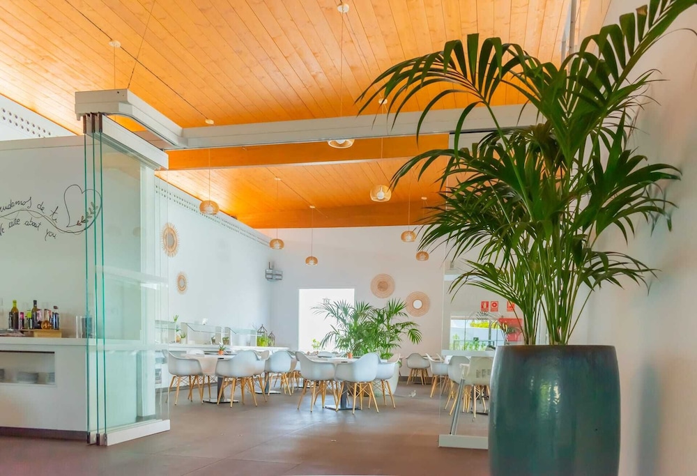 Hyde Park Lane — Restaurant & bars in Puerto del Carmen, Canary Islands