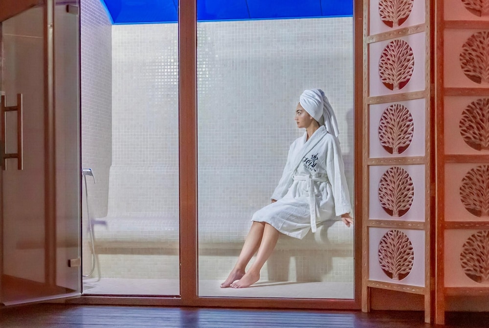 Hyde Park Lane — Spa in Puerto del Carmen, Canary Islands