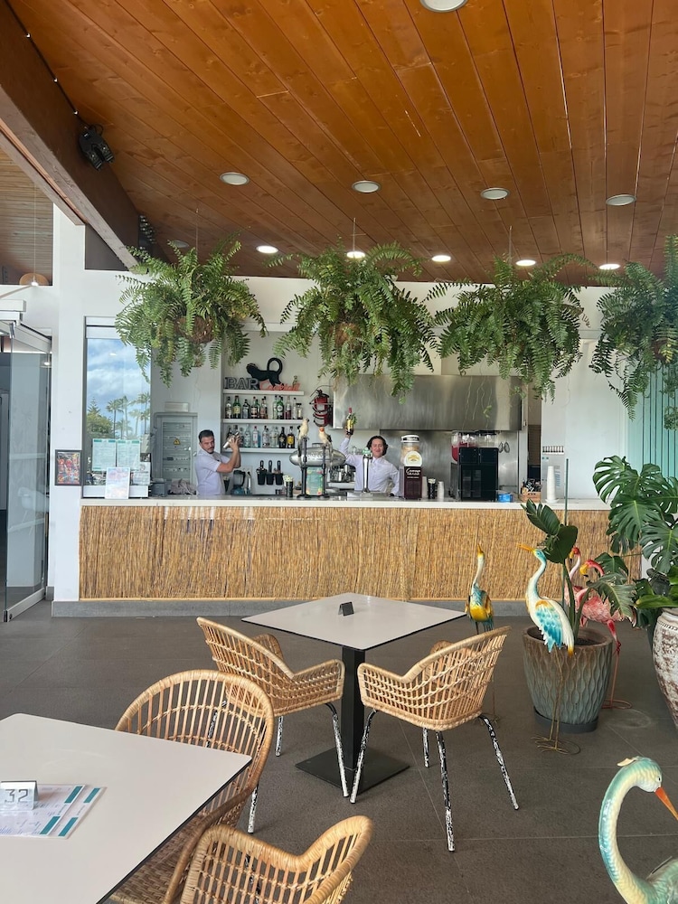 Hyde Park Lane — Restaurant & bars in Puerto del Carmen, Canary Islands