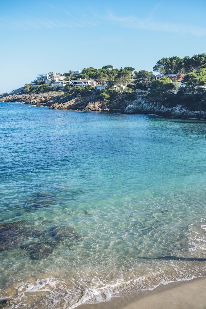 Iberostar Waves Pinos Park — Beach in Capdepera, Balearic Islands