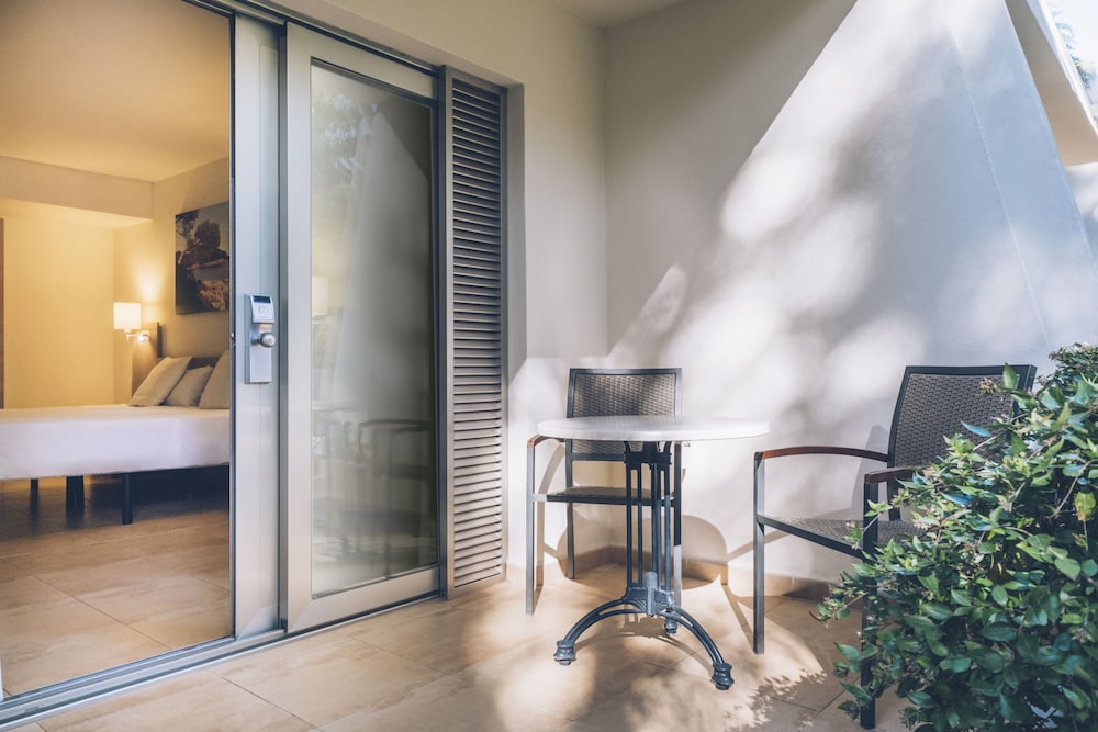 Iberostar Waves Pinos Park — Hotel rooms in Capdepera, Balearic Islands