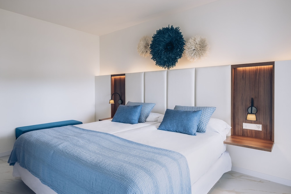 Iberostar Selection Playa de Muro Village — Hotel rooms in Playa de Muro, Balearic Islands