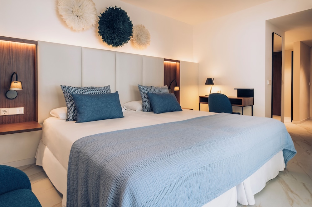 Iberostar Selection Playa de Muro Village — Hotel rooms in Playa de Muro, Balearic Islands